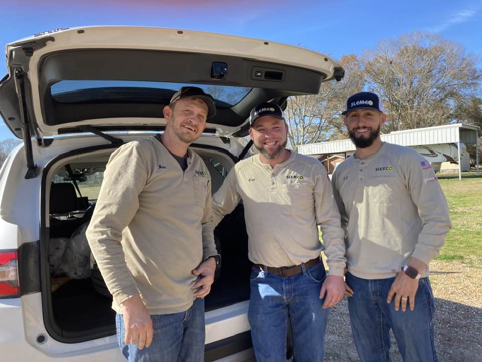 SLEMCO Employees Help Motorist